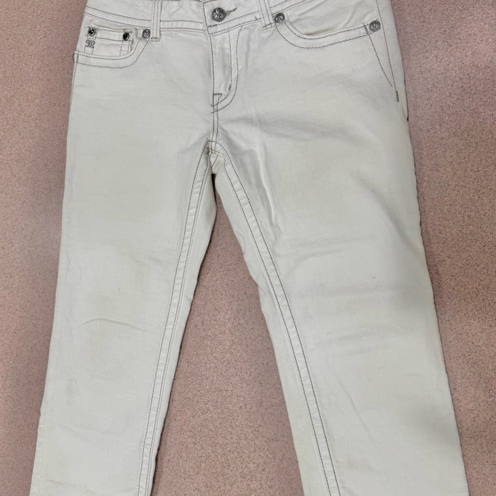 MISS ME White Jean Capris Size 31